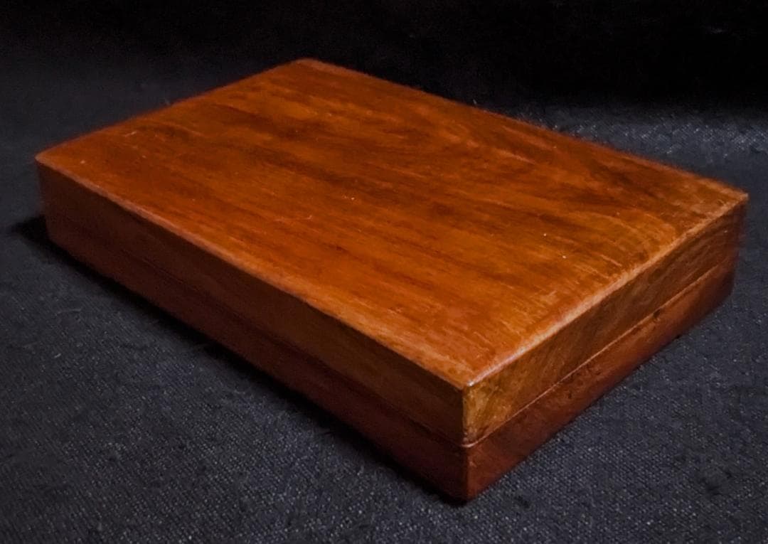 【クリオ】　　◆2点まとめ◆端渓硯（約八吋／唐木共箱）◆中国徽墨3本