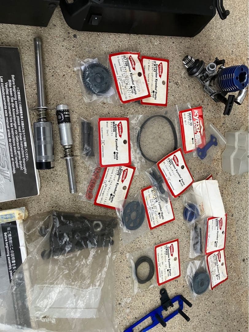 ラジコンカーセット その他部品付き