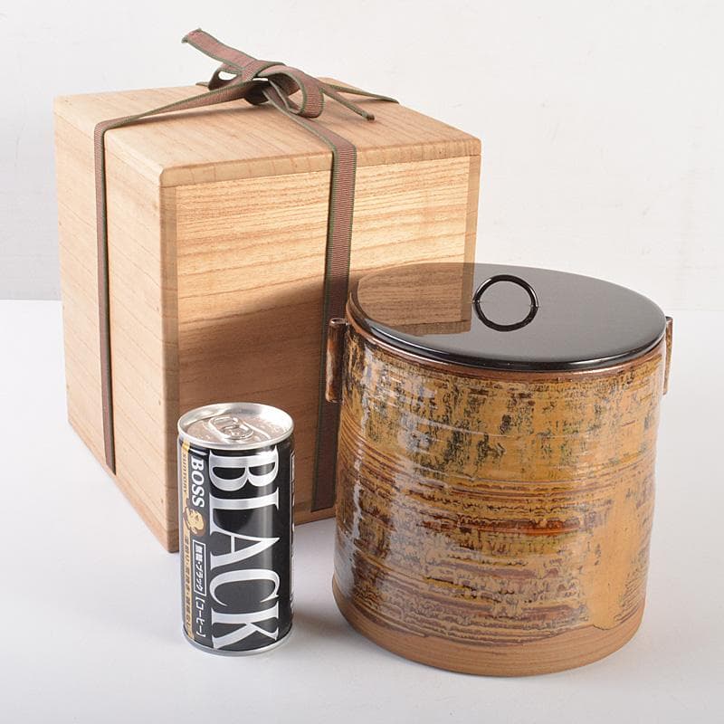 高取焼　亀井味楽造　耳付水指　漆塗蓋付　裏千家十四代淡々斎極箱　M　R7542