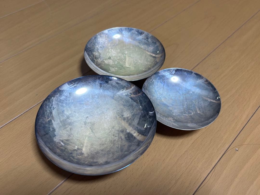 純銀　銀杯　徳力　造幣局の刻印有り　約２９４ｇ　純銀杯　桐箱　変色あり