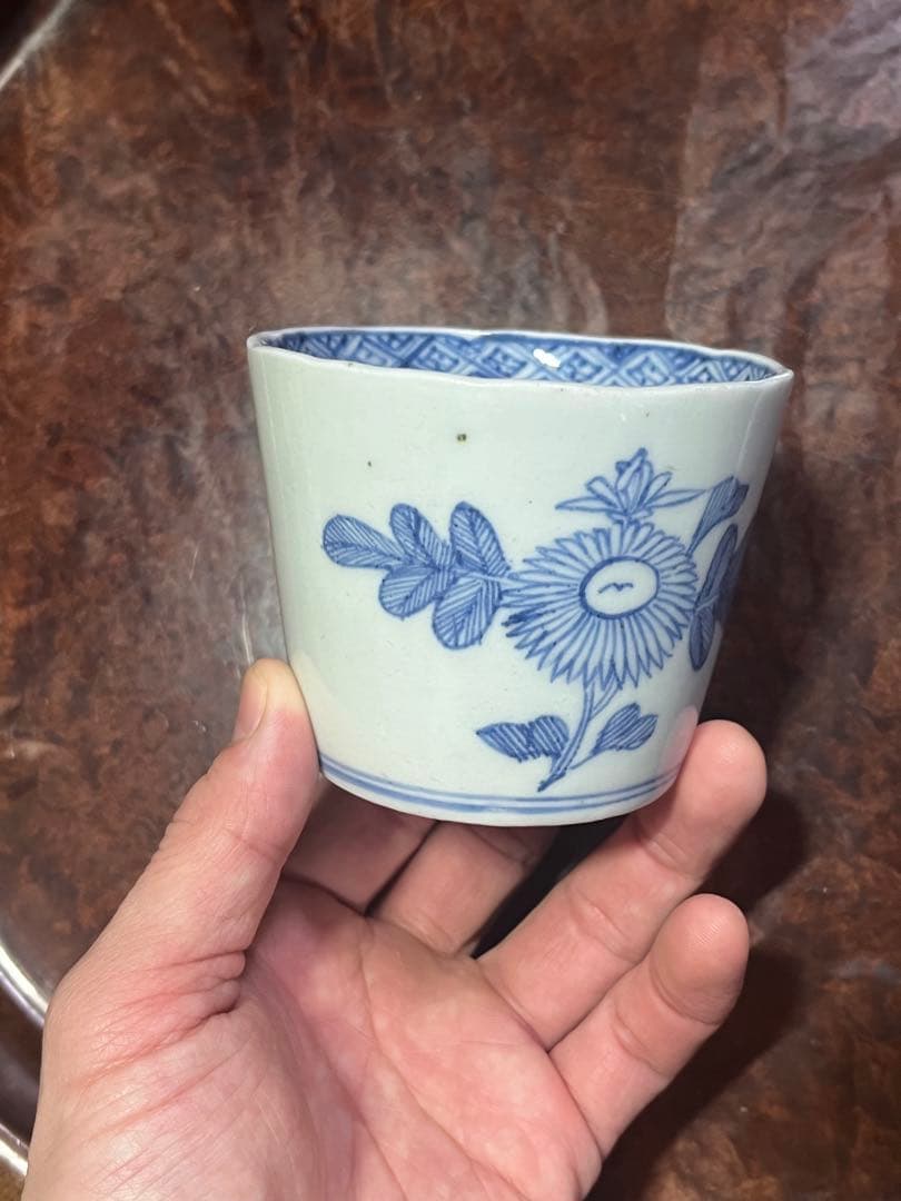 古伊万里　蕎麦猪口　菊　きく　線描　宝珠　軍配　団扇　経巻　宝巻　美品