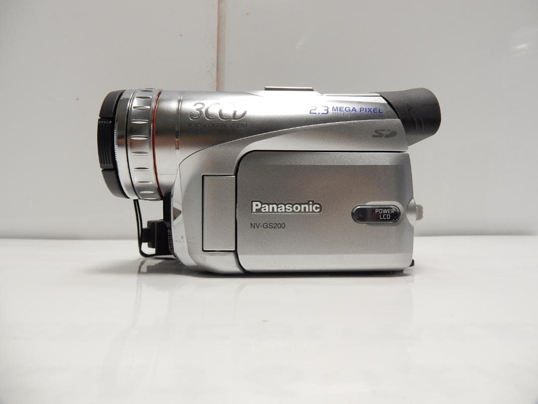 美品　大人気　動作品　Mini DV　パナソニックビデオカメラ　NV-GS200