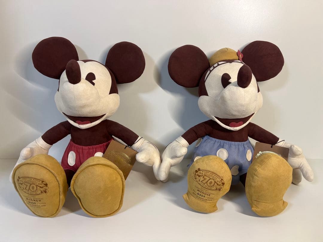 【希少】ミッキーマウス70周年＆ミニーマウス70周年限定商品 LTD