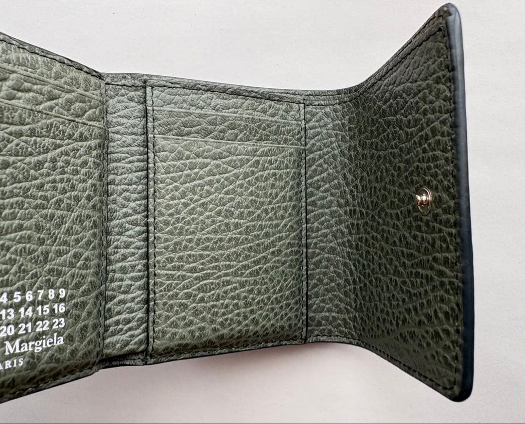 メゾンマルジェラ 三つ折り財布 カーキ系 ミリタリーグリーン
