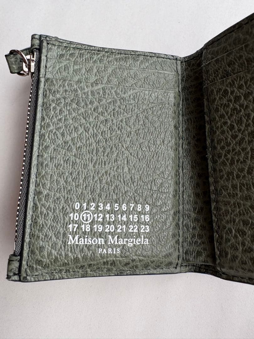 メゾンマルジェラ 三つ折り財布 カーキ系 ミリタリーグリーン