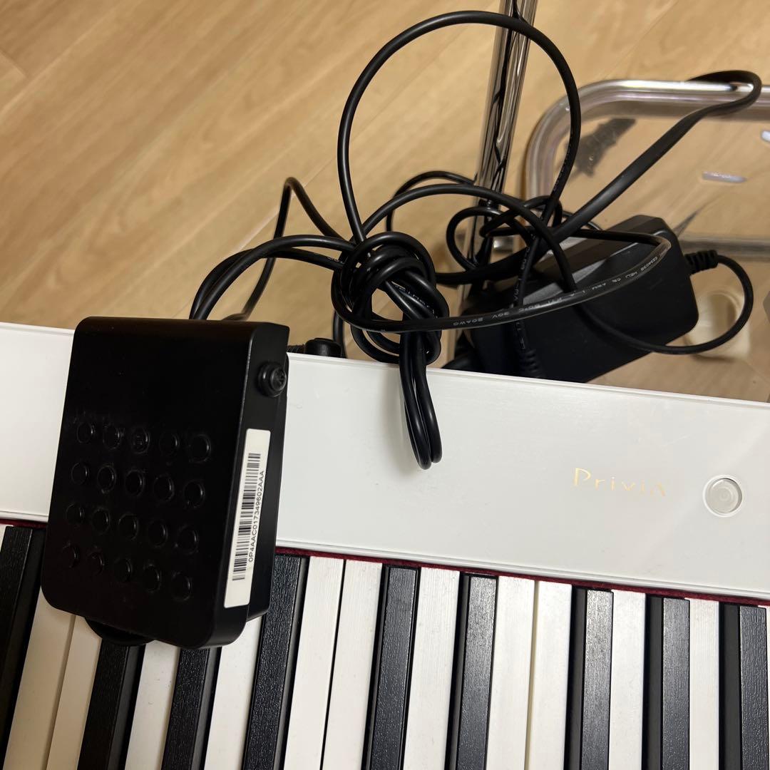 美品 CASIO Privia PX-S1100 WH 88鍵 たのメル便