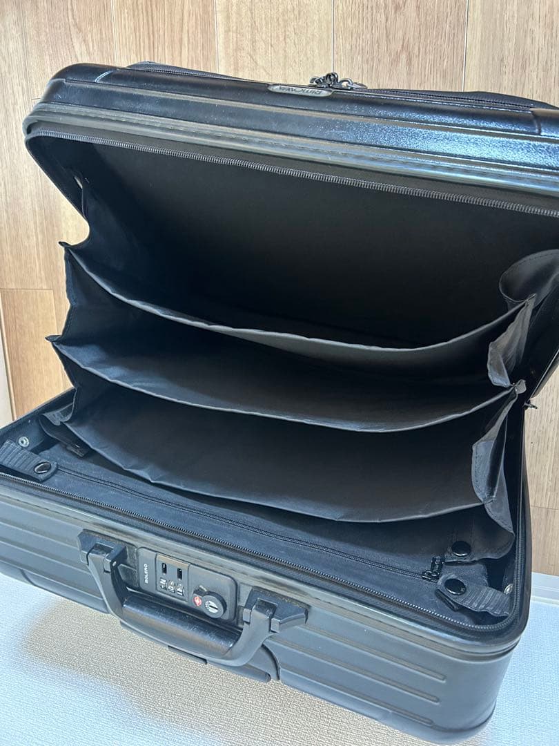 リモワ　ルフトハンザ限定　ボレロ40L 格安