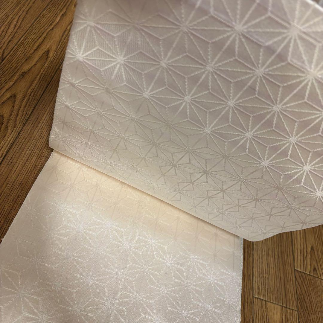 美品☆高級・正絹・帯・冬帯・袋帯☆麻の葉紋様☆博多織☆真珠色×赤☆上品な華やかさ