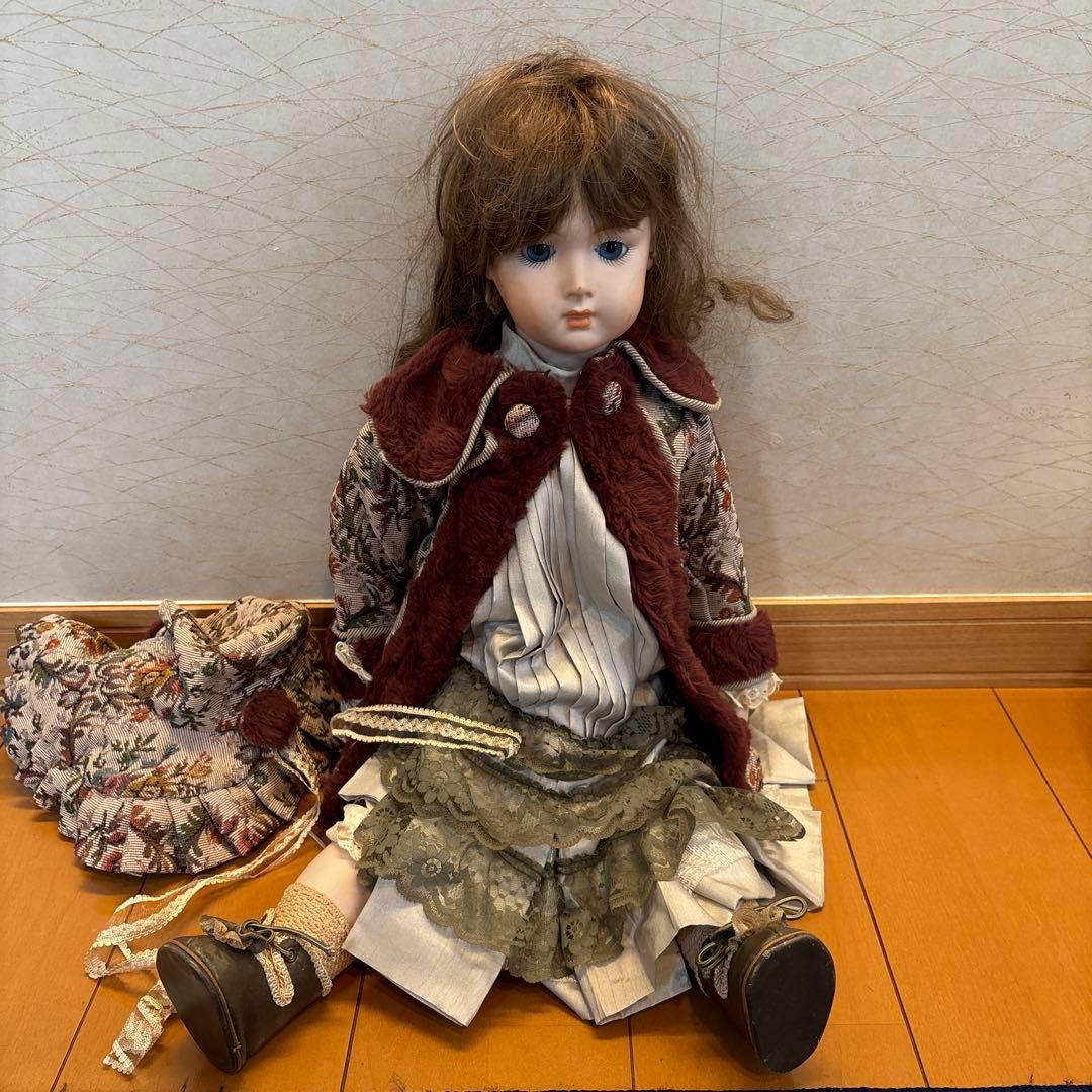 ビスクドール　アンティーク人形