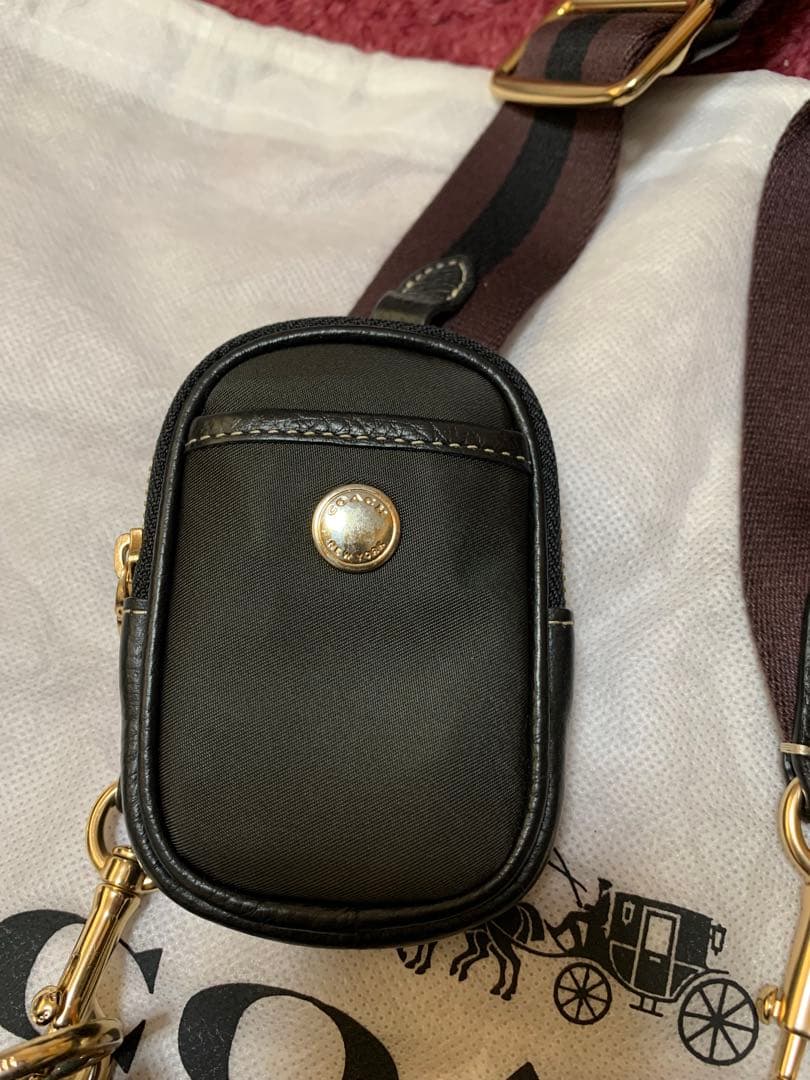 COACH ブラック ナイロン ショルダーバッグ　ハンドバッグ　ボディバッグ