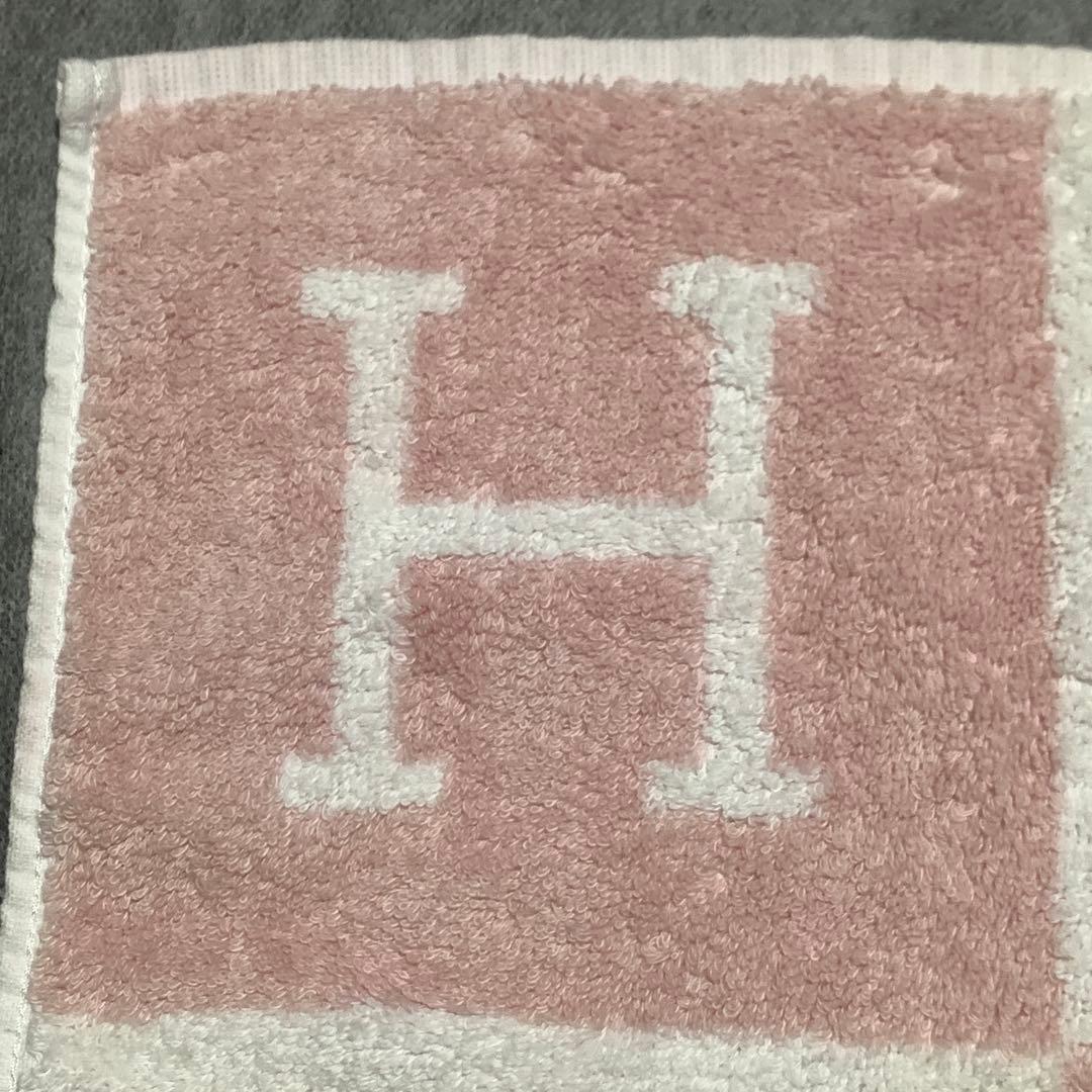 HERMES　エルメス　ハンドタオル　アヴァロン　タオルハンカチ　約34cm