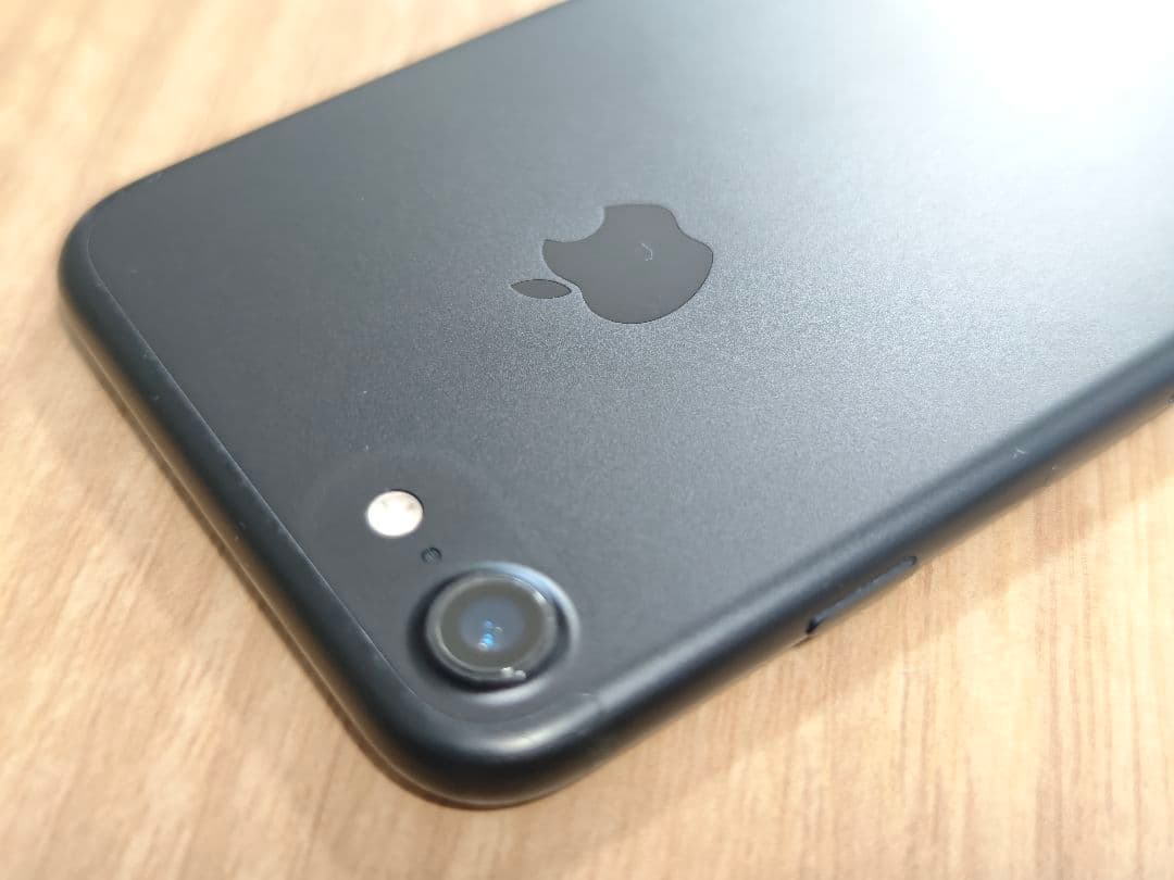 【即日発送】Apple iPhone7 32GB ブラック