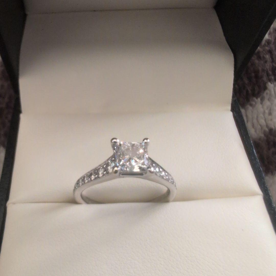 ダイヤモンドリング　婚約指輪　1ct 1/3　k14