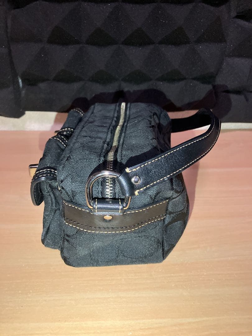 COACH コーチ シグネチャー ターンロック アクセサリーポーチ