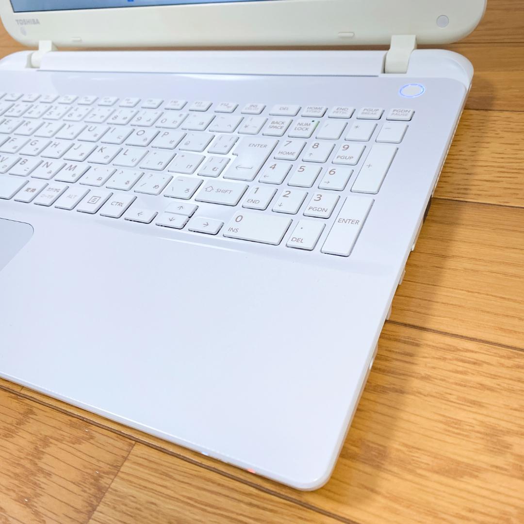 東芝快適ノートパソコン 高性能i5 新品SSD256 メモリ8 最新Win11