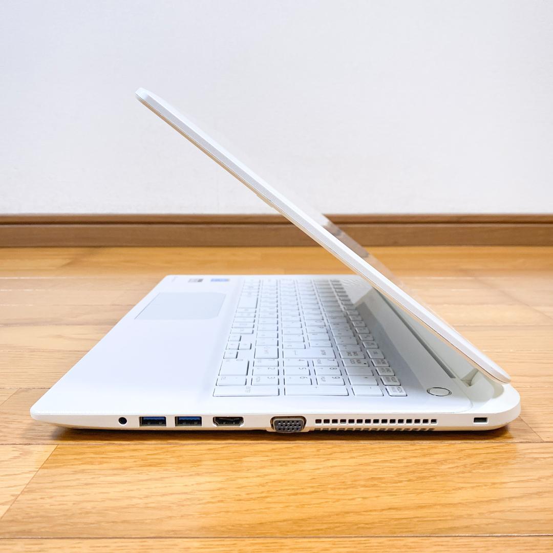 東芝快適ノートパソコン 高性能i5 新品SSD256 メモリ8 最新Win11