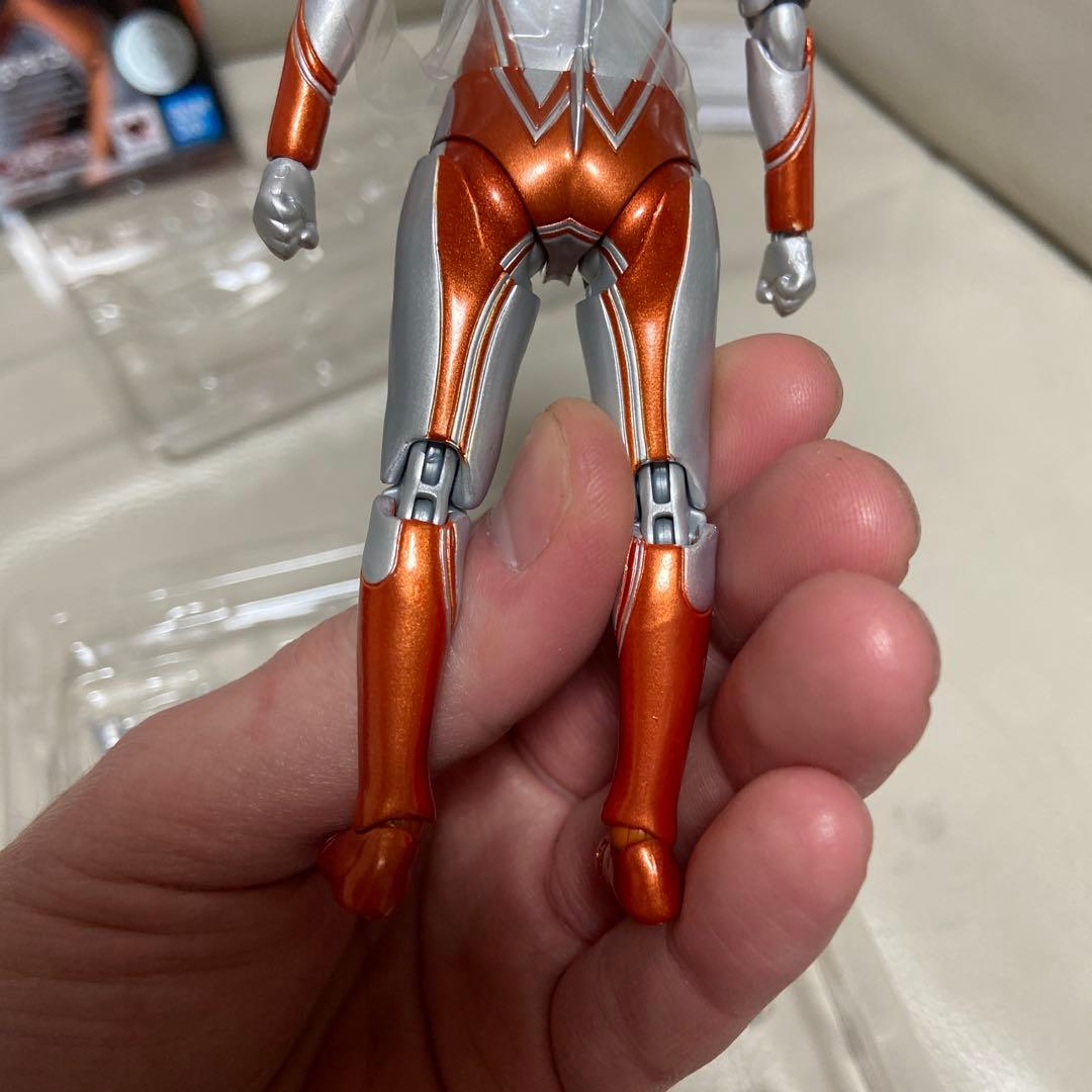 ウルトラマングリージョ　フィギュアーツ　グリージョ