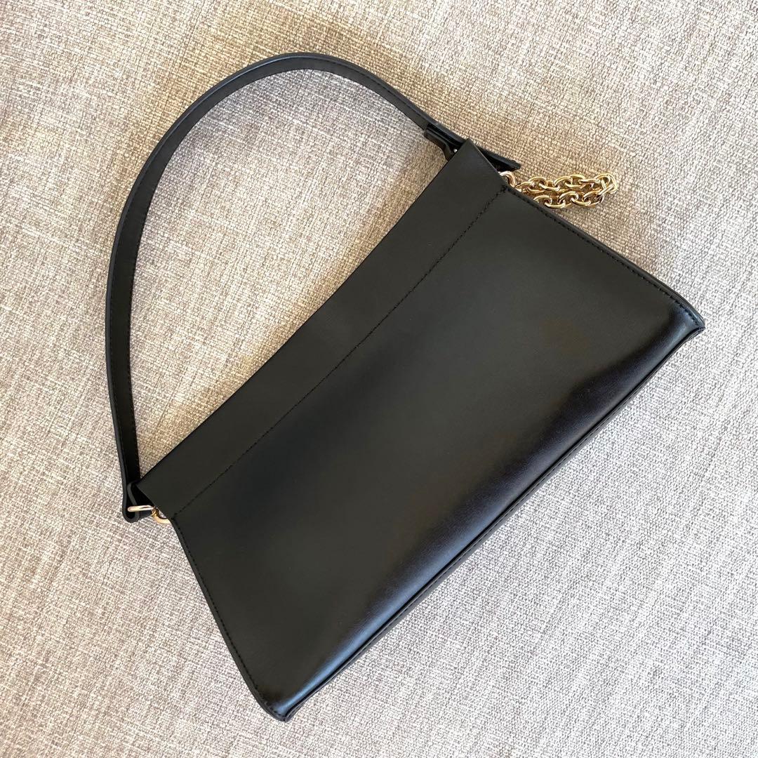 未使用級☆サロンアダムエロペ　2WAYスクエアチェーンクラッチショルダーバッグ