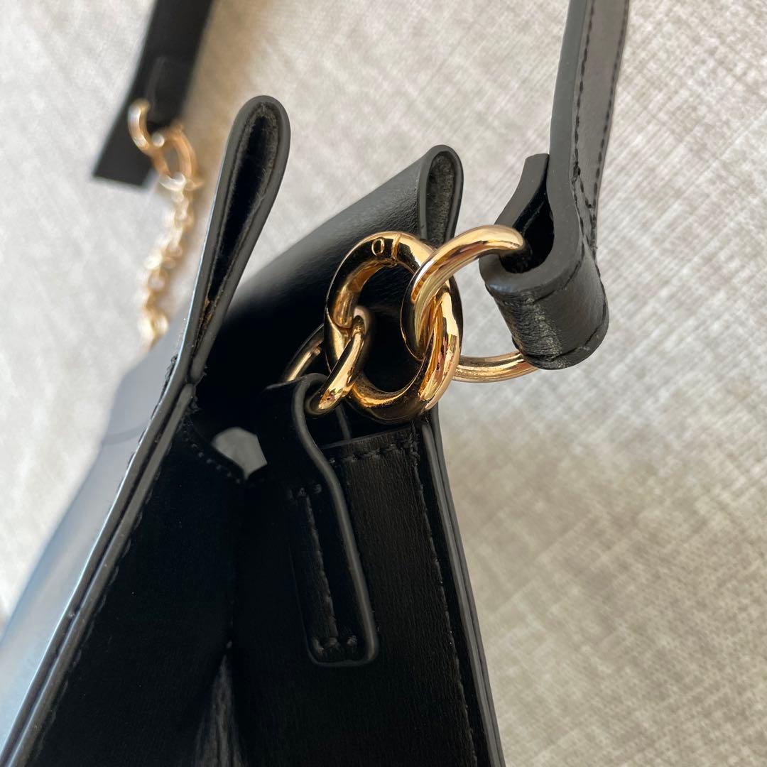 未使用級☆サロンアダムエロペ　2WAYスクエアチェーンクラッチショルダーバッグ