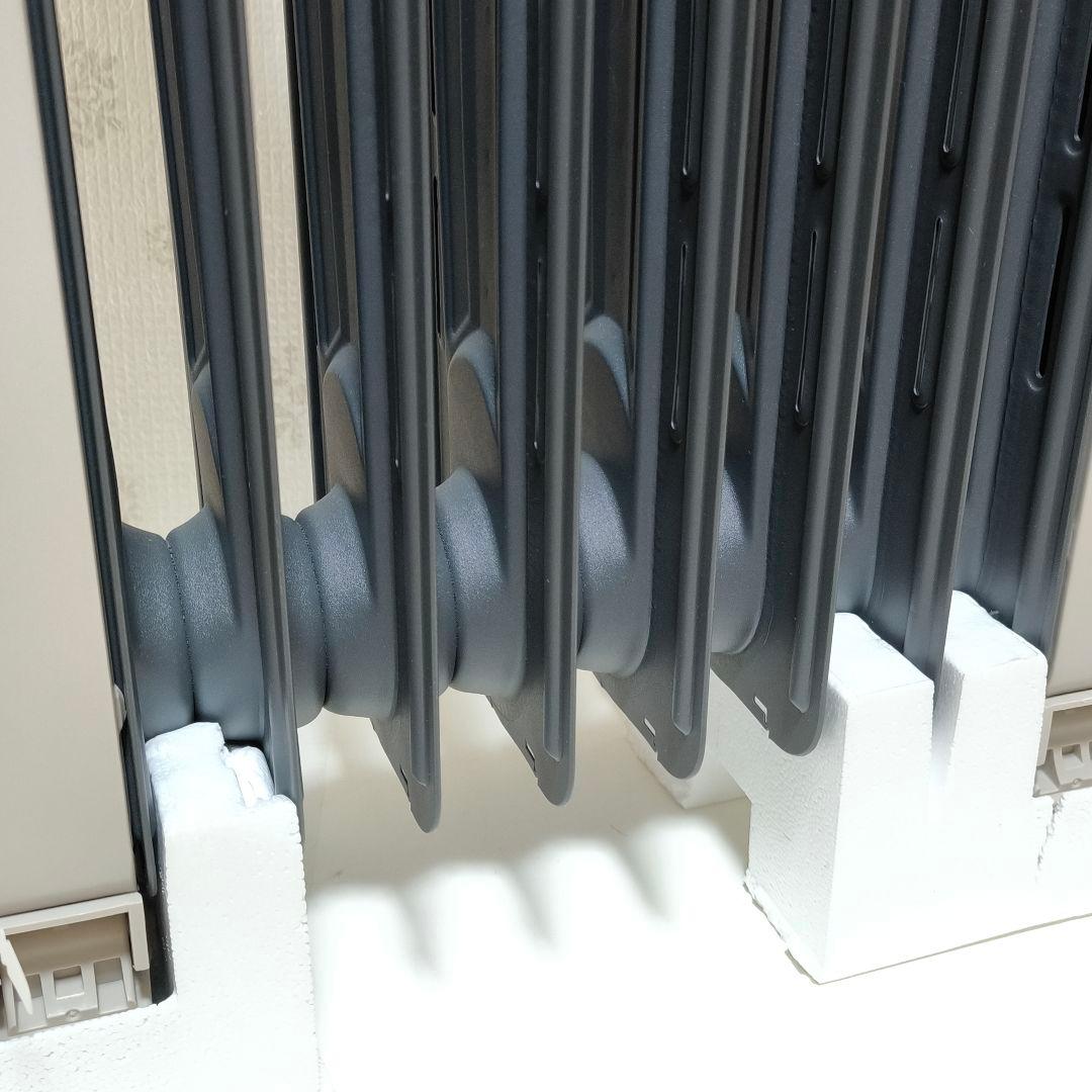 デロンギ VertiCaldo オイルヒーター　RHJ21F0812-GY