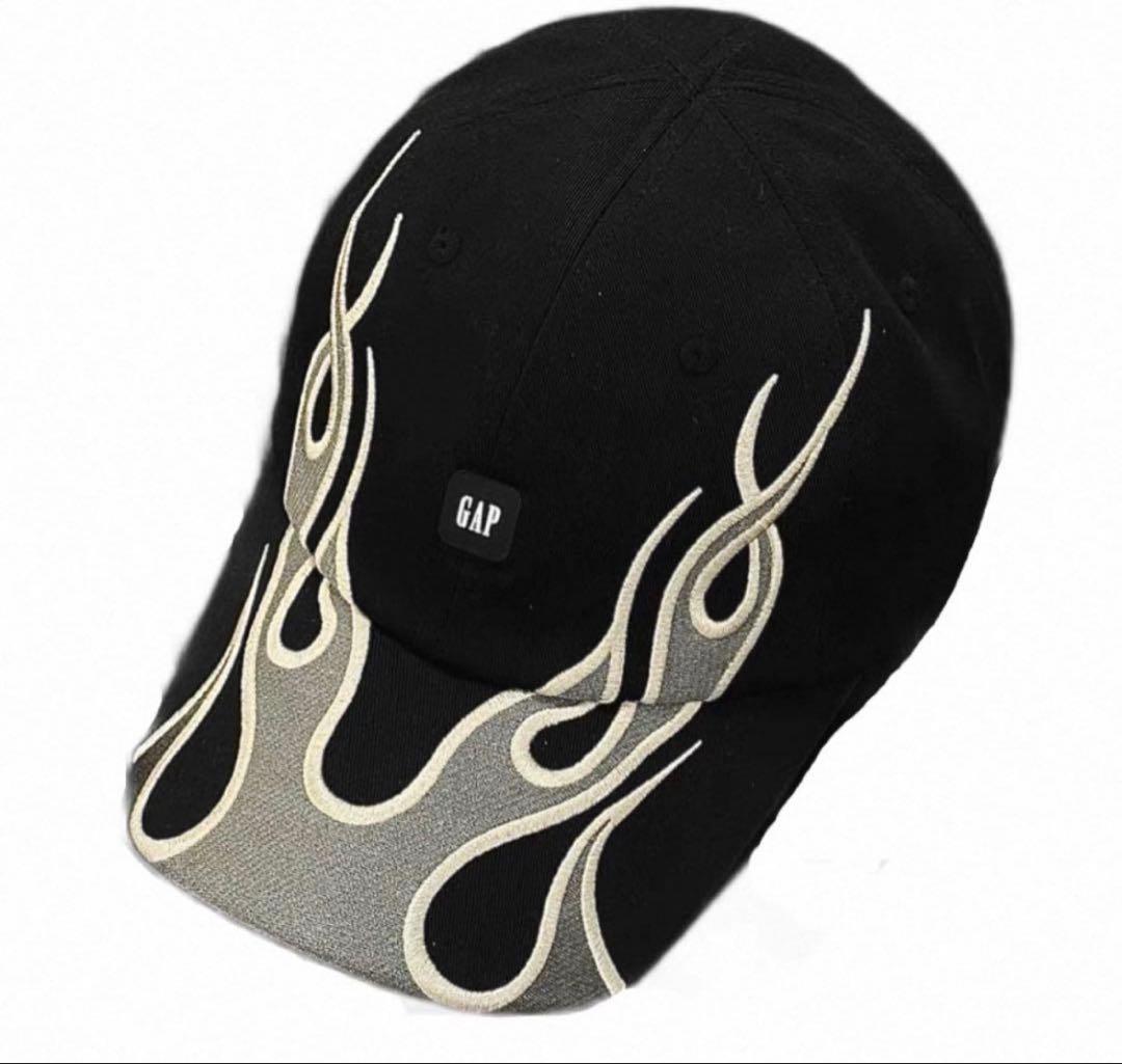 YEEZY × GAP ENGINEERED BY BALENCIAGA cap