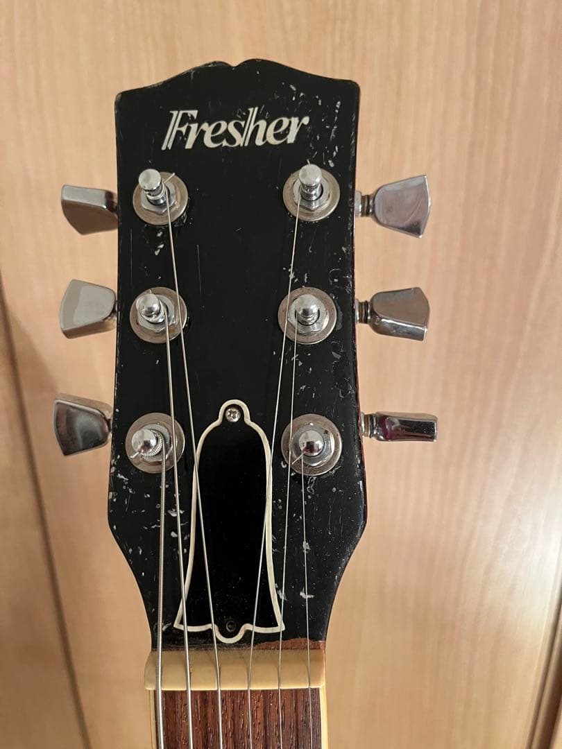 Fresher レスポールタイプ チェリーサンバースト　ケース付