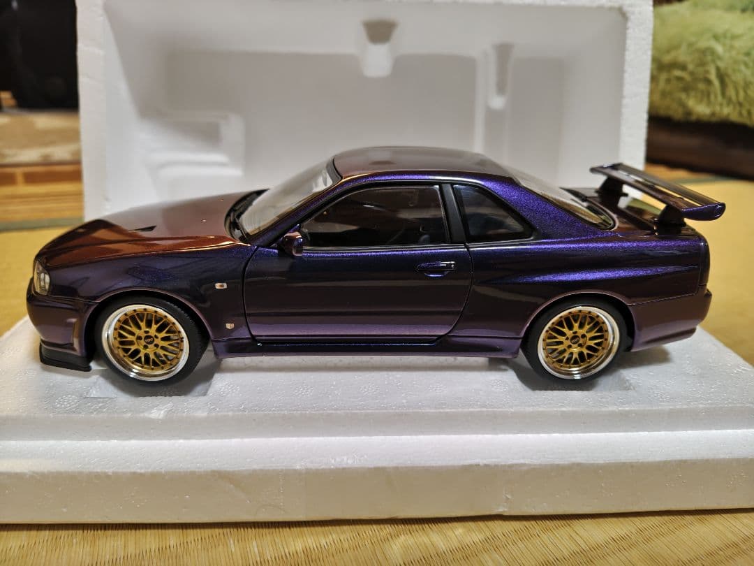 Autoart 1/18 BNR34 スカイラインGT-R V-specⅡ