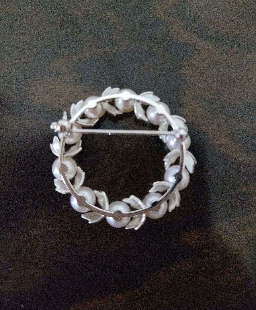 MIKIMOTO　ミキモト　ブローチ　サークル（直径3.5㌢）真珠5.5㍉　ＳＶ