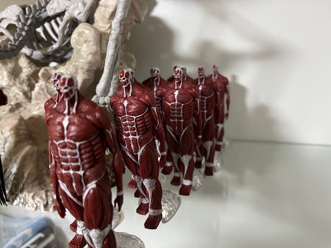 進撃の巨人 終尾の巨人フィギュア　地鳴らしフィギュア23体リペイント