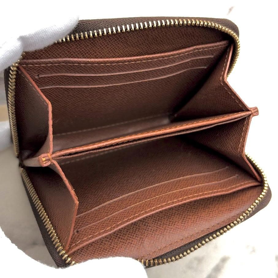 【極美品】ルイヴィトン　モノグラム　ジッピーパース　ケース