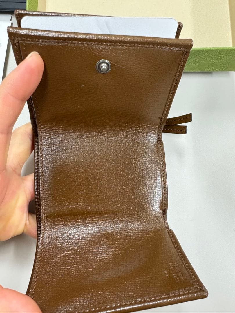 Gucci財布