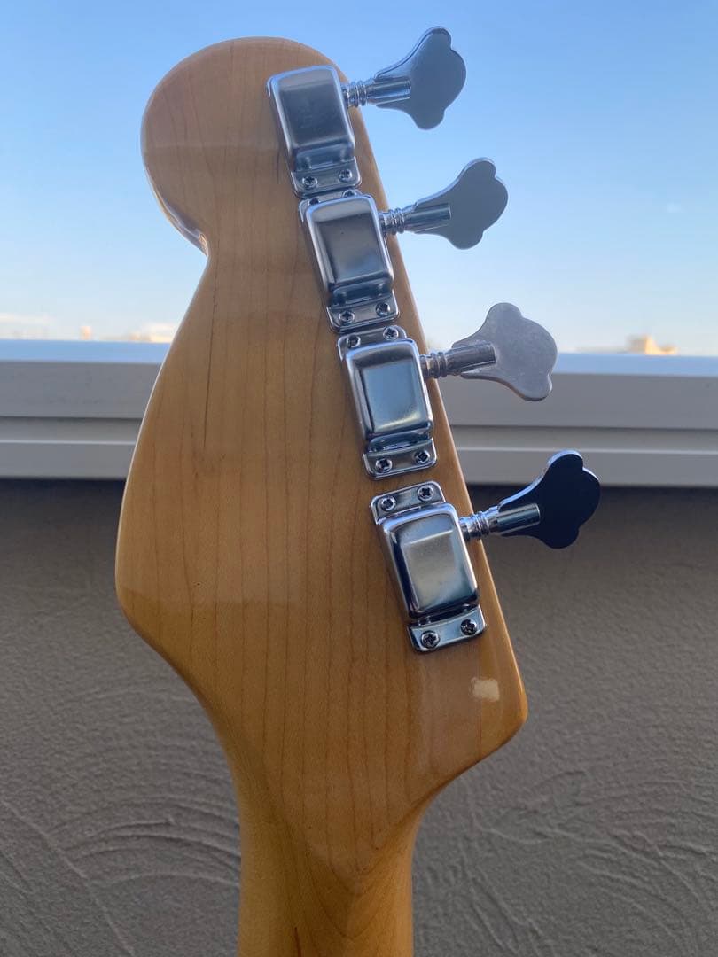 tritmph(トリンプ/エレキベース/ビザール/日本製)