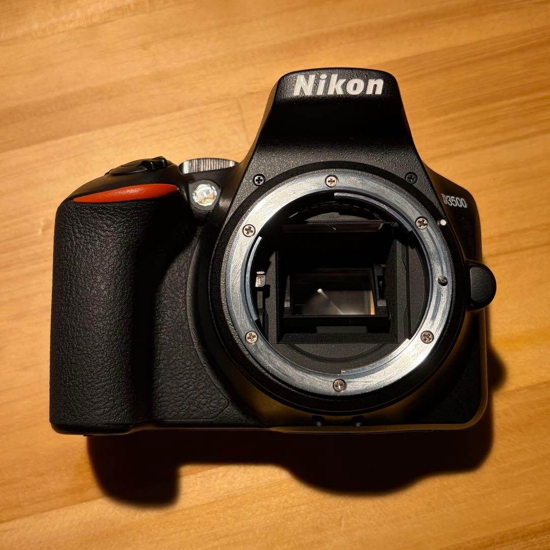 【美品】Nikon D3500 本体＋レンズ2種セット