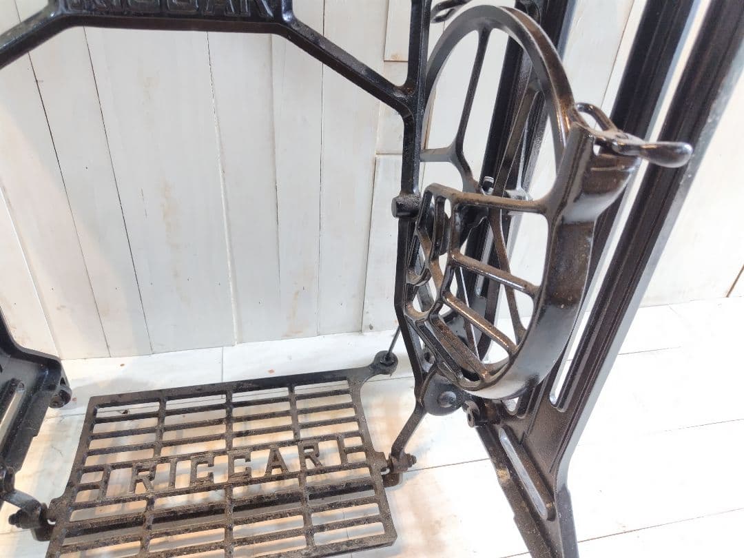 ヒカルページRICCAR レトロミシンテーブル　ミシン台　作業台