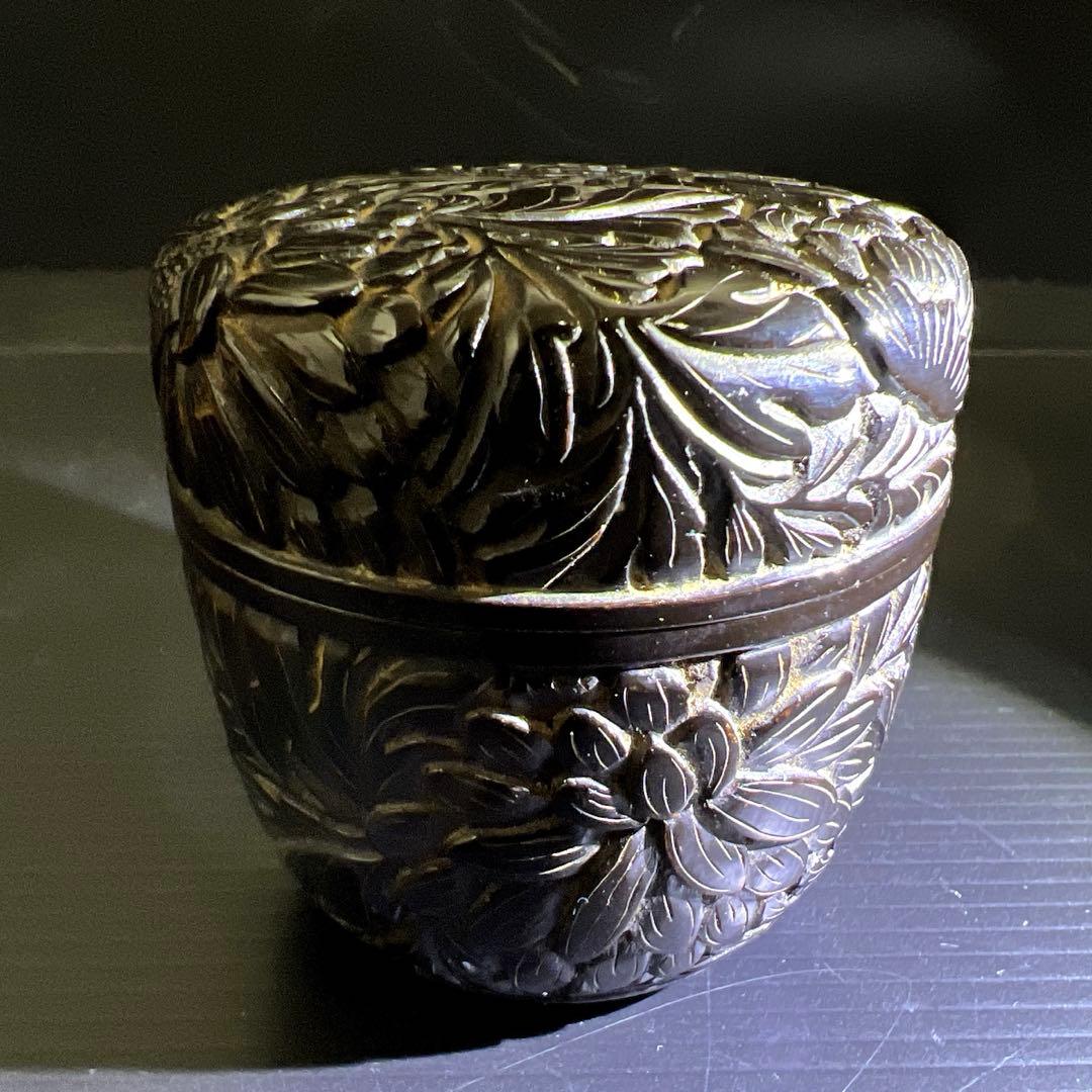 松谷作　椎黒菊唐草文棗　共箱　高さ約6.5㎝　東Y7-1121☆2F