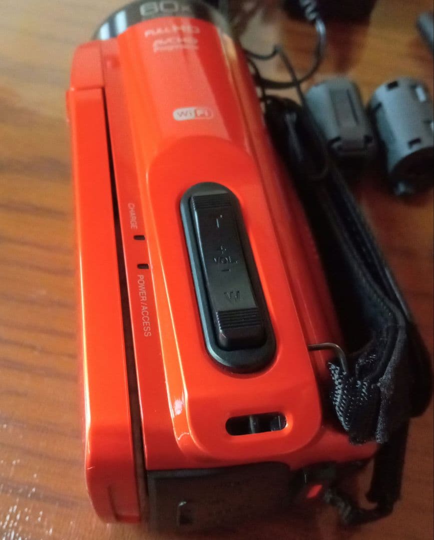 ビデオカメラ JVC GZ-RX680-D　Wi-Fi内蔵 防水機能付き