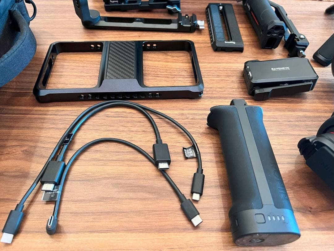 ディージェイアイ DJI RS 2 Proコンボ キレイ!!