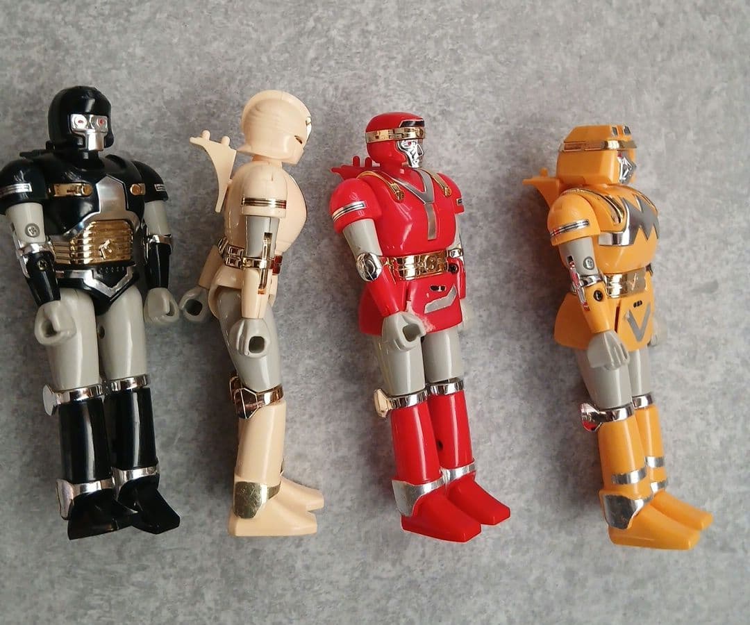 カクレンジャー4体セット