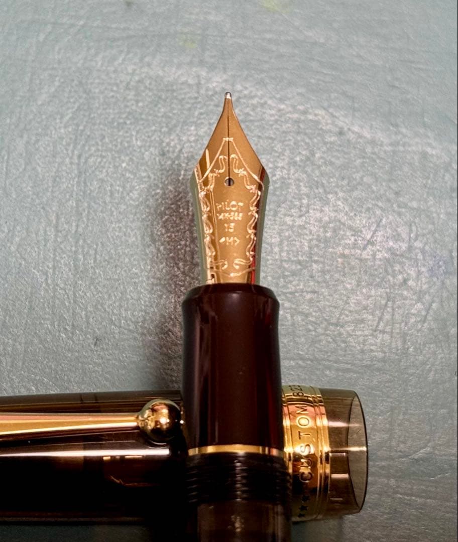 PILOT 万年筆 カスタム823 プランジャー式　(M)