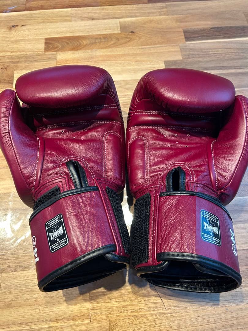 Twins ボクシンググローブ 本革製 レザーワインレッド 14oz 最終値下げ
