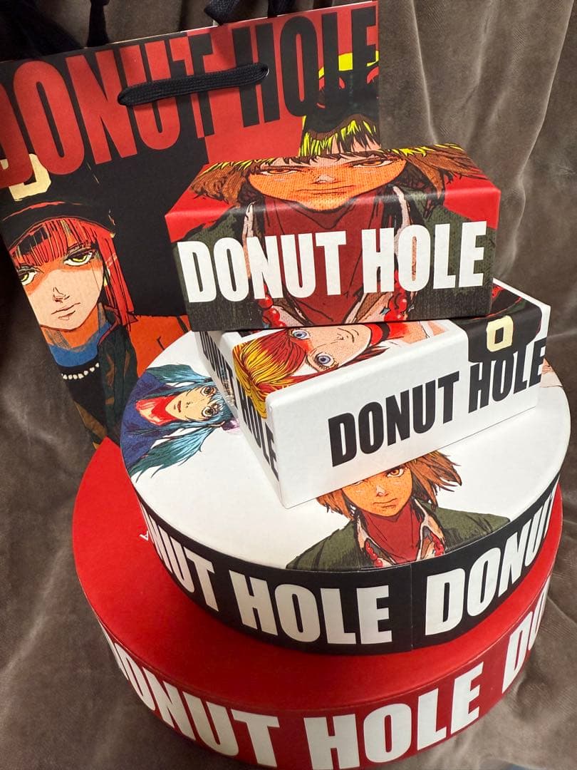 ねこちゃん(2色)&GODIVA×HACHIドーナツホールコンプ空き箱