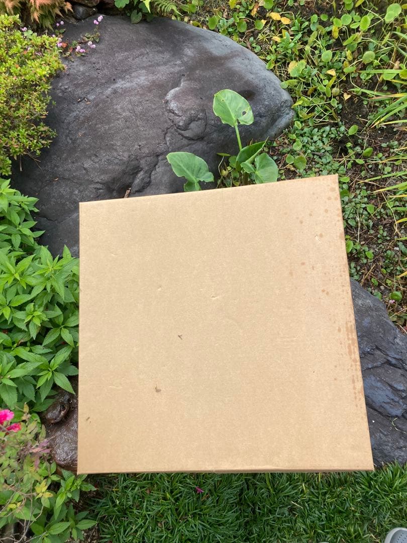 アフガニスタン　手仕事　民藝　装飾的な刺繍　ビーズ　アートフレーム