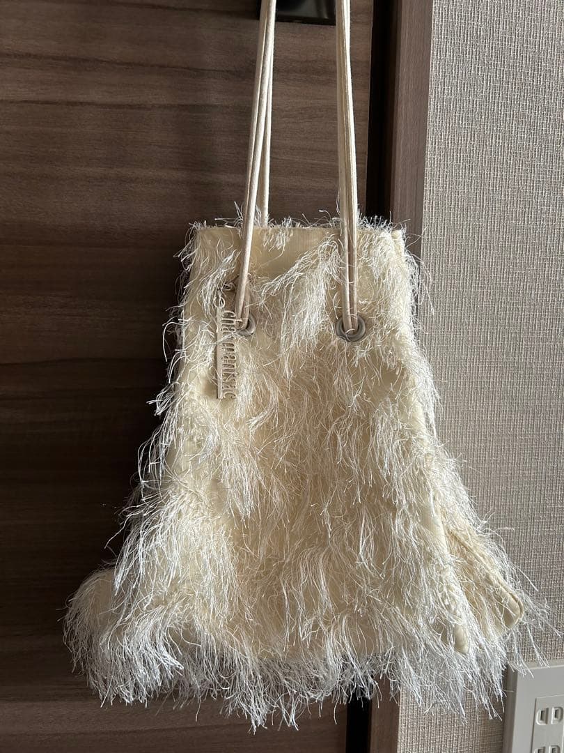 シャルマントサック フリンジ巾着 アイボリー