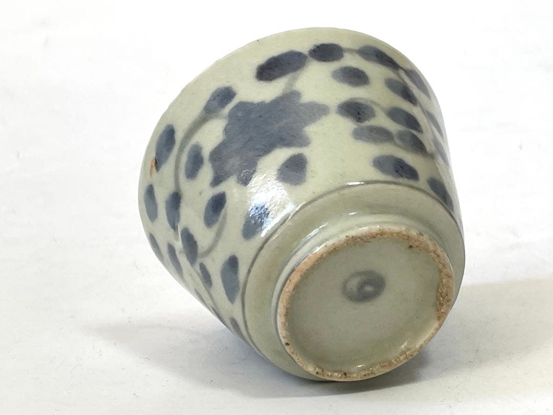 骨董　アンティーク　こんにゃく印判　水玉　唐草文様　蕎麦猪口　カップ　酒器