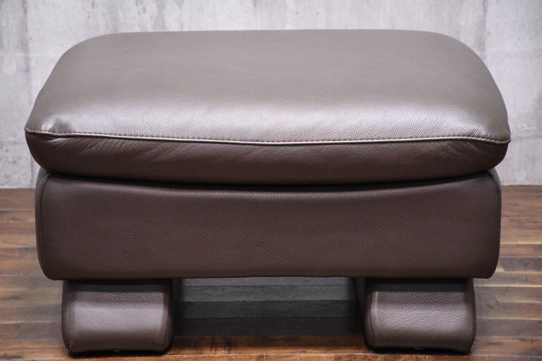 EAC52 シンプルモダン レザー/総本革張り オットマン スツール 足置き