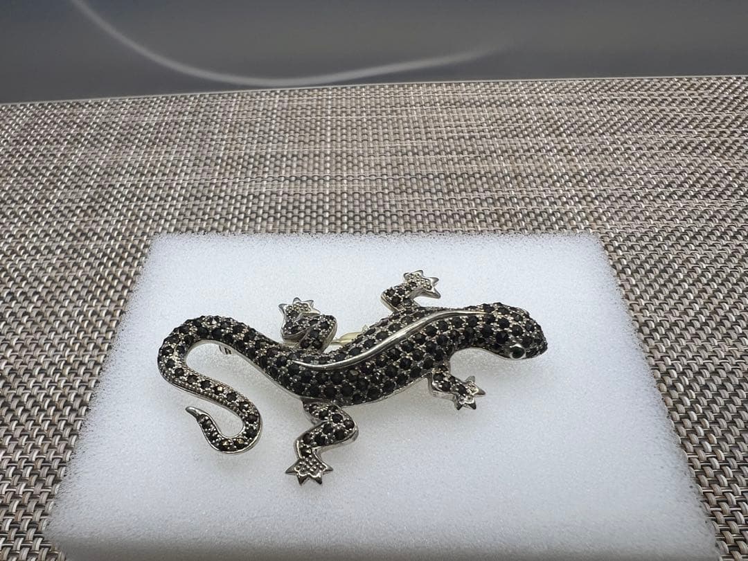 トカゲ　ブローチ　008