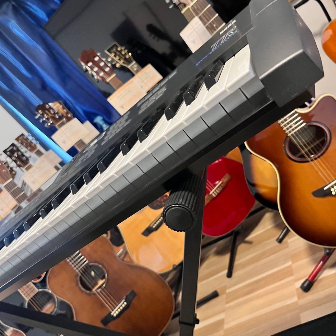 【10403】 KORG TR61 シンセサイザー ワークステーション 61鍵盤