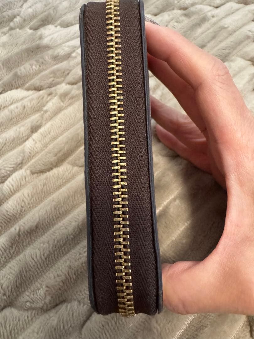 【ともみん】ルイヴィトン ヴィヴィエンヌ ジッピーパース 村上隆