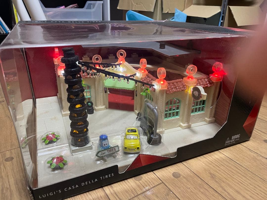 カーズ　cars プレシジョンシリーズ　グイド　ルイジ　タイヤショップ　未開封
