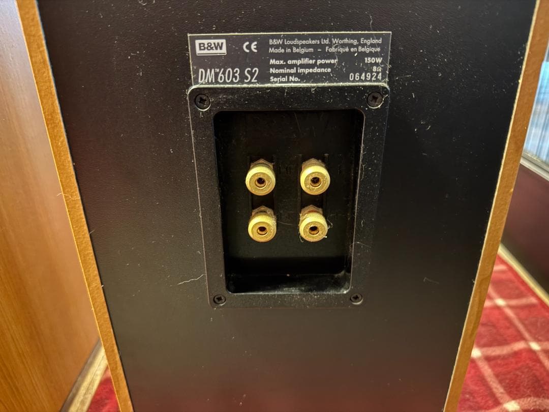 B&W DM603 S2 シリアル連番 バナナプラグ、インシュレーター、板付